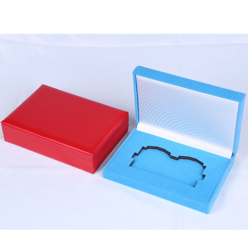Mục hộp flannelette hình chữ nhật V-15H cho nhiều đồng xu 130 * 80 mm, huy hiệu, huy chương, khuy măng sét, vv mm. 158 * 112 * 36, trọng lượng khoảng 170g